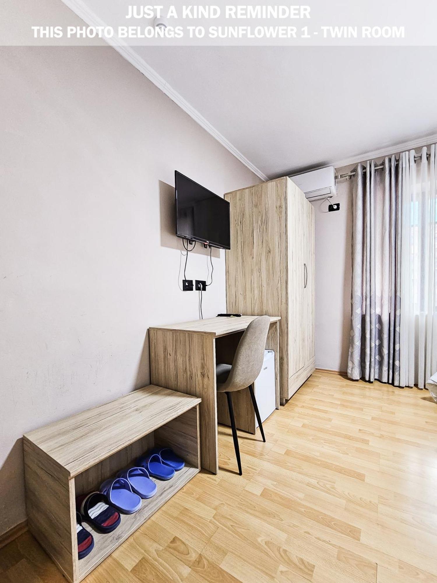 Sunflower Rooms Tirana Exterior photo